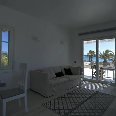 View 4 *