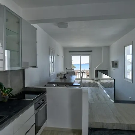 View 4 Villa *