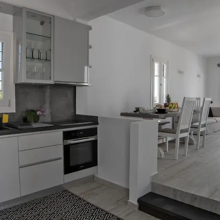 View 4 * Parikia (Paros)